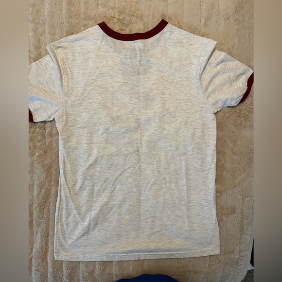 Disneyland mens  crew neck tshirt with large Mickey Mouse screen‎ print - Picture 2 of 3